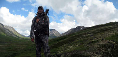 Scott Weir pleging allegiance to the hunt